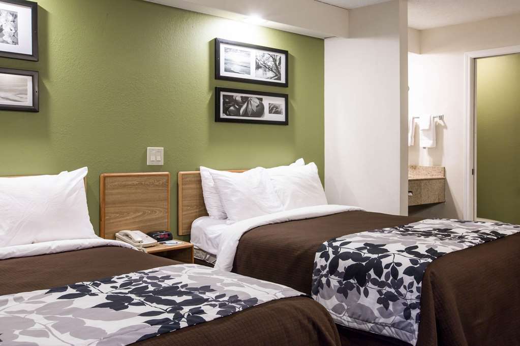 Rodeway Inn Austell Six Flags - photo 11