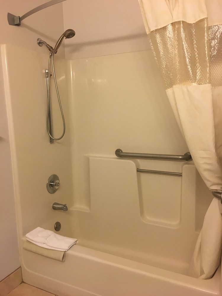 Ramada Portland Airport - photo 33