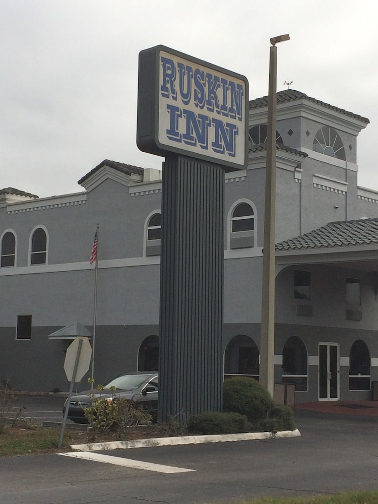 Ruskin Inn Hotel - photo 43