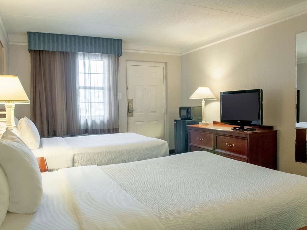 La Quinta Inn by Wyndham New Orleans Veterans Metairie - photo 17