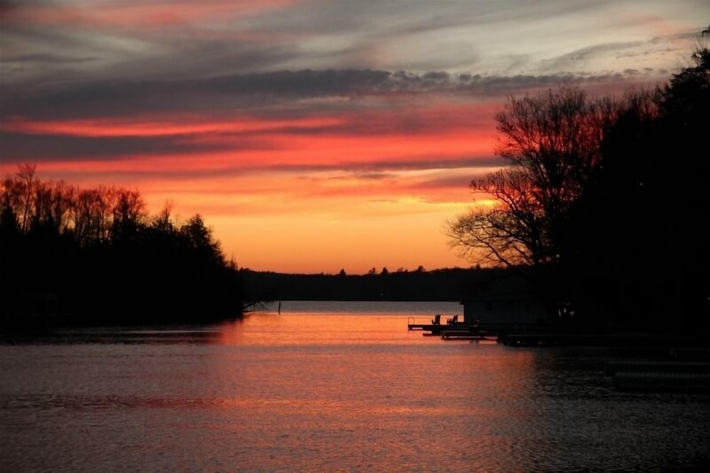 Patterson Kaye Resort on Lake Muskoka — hotel in Bracebridge