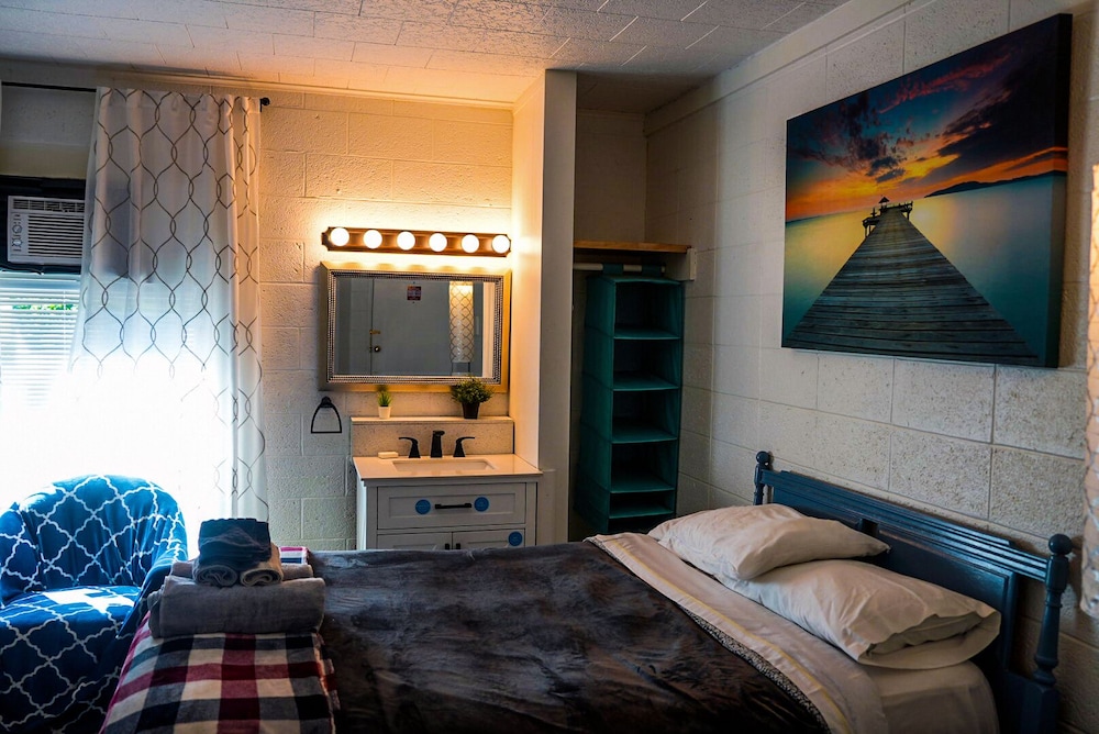 Rolling Hills Motel - photo 14