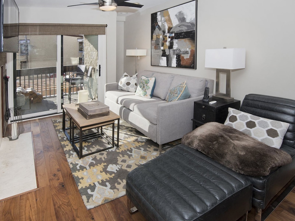 Vail 21 Condo 301 — 4-Star Luxury Hotel in Vail, United States