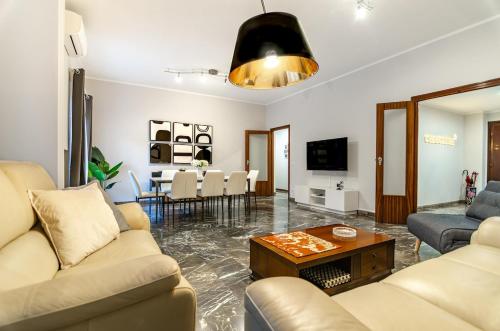 Elegant Retreat in Rome Comfort & Style Metro A — 4-Star Luxury Hotel in Rome, Italy