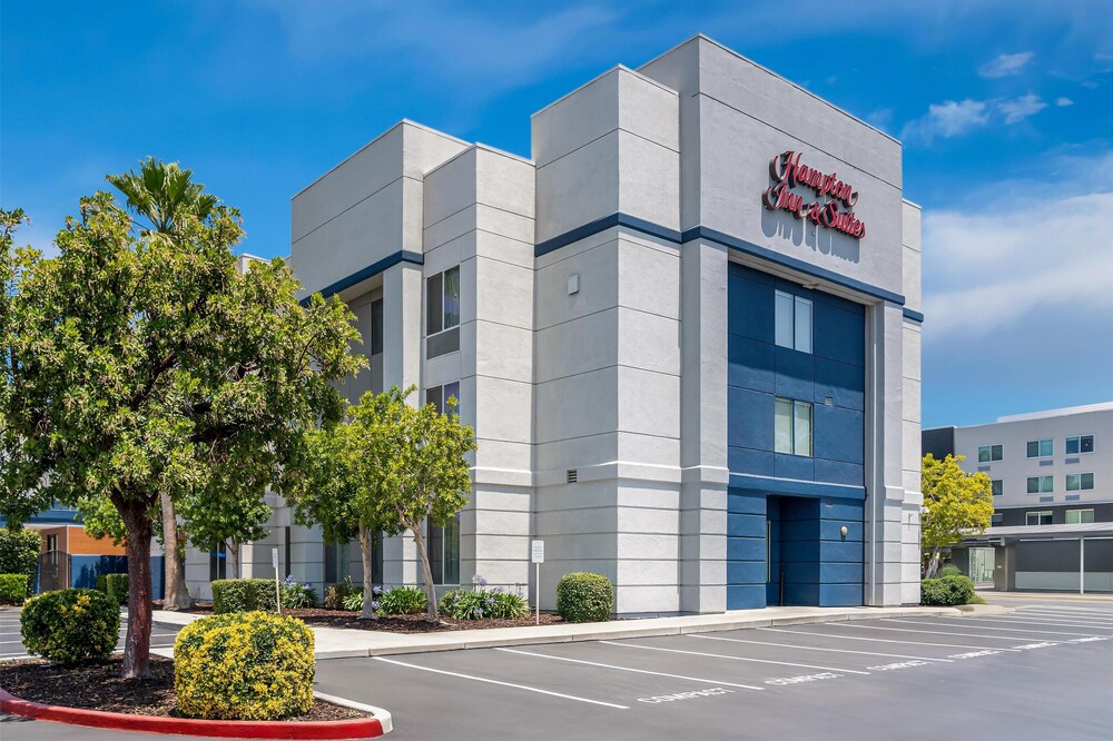 Hampton Inn & Suites Lathrop - photo 63