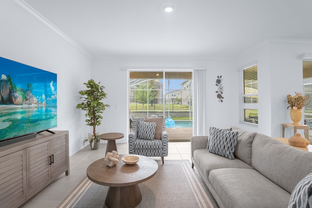 Upstay NEW Build at Championsgate With Pool Spa - photo 9
