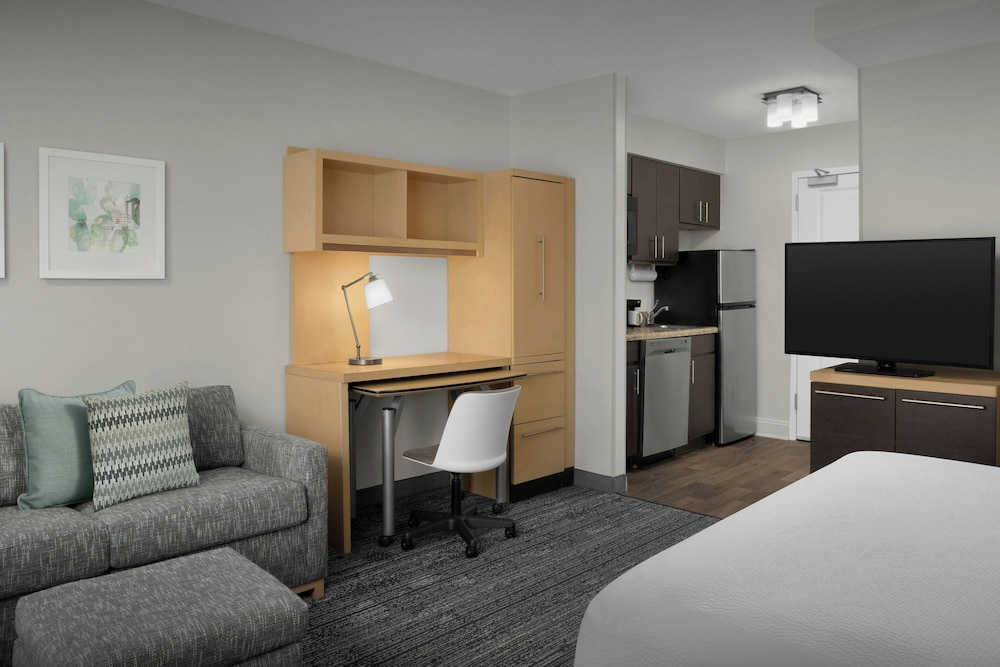 TownePlace Suites by Marriott Pensacola - photo 15