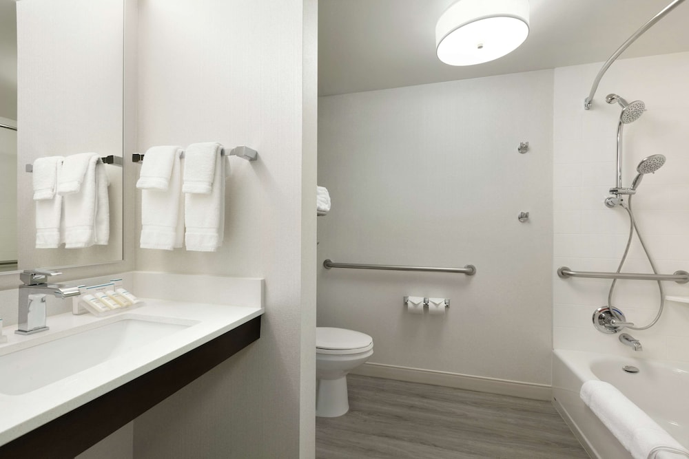 Hilton Garden Inn Cupertino - photo 19