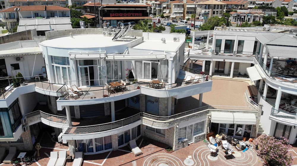 Zennova 34 Kallithea Blue Paradise — hotel in Oraiokastro