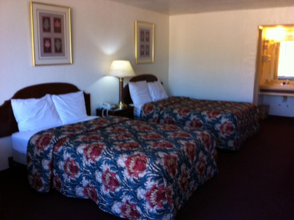 Kings Inn Valliant - photo 8