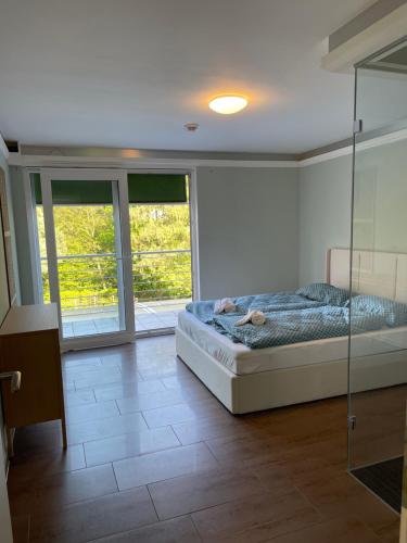 Kavkaz Restaurant & Hotel in Lohmar, Germany