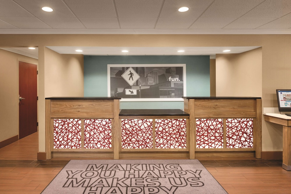 Hampton Inn Atlanta Buckhead - photo 4