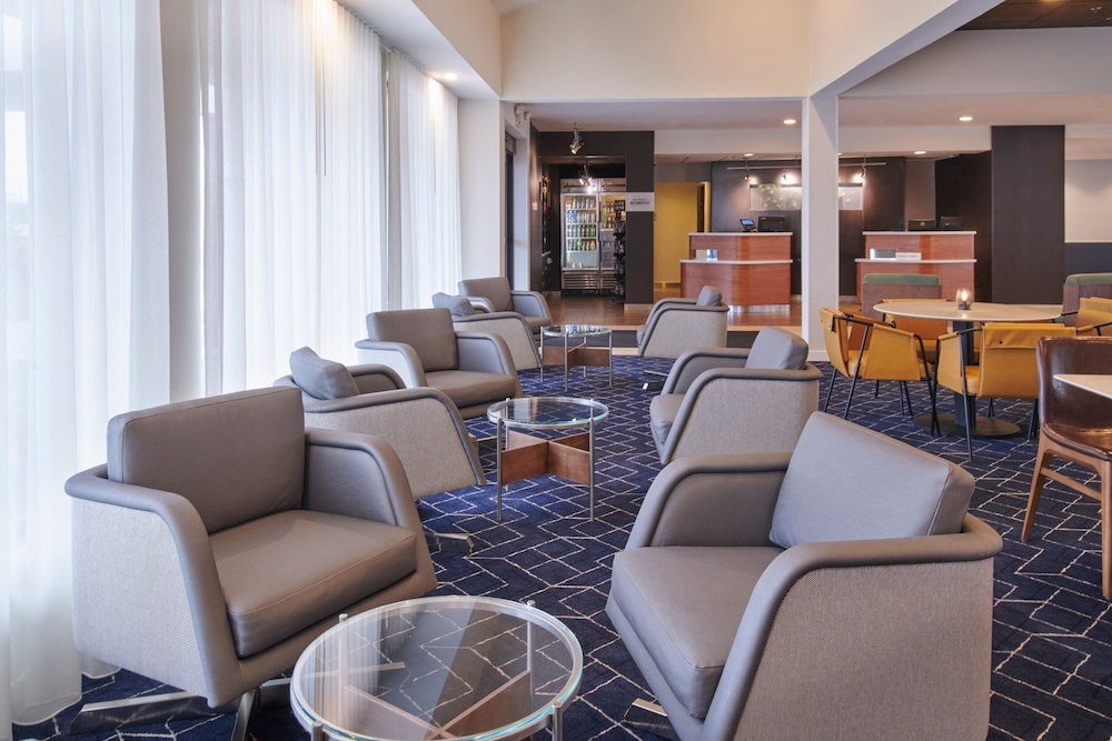 Courtyard by Marriott Detroit Livonia - photo 3