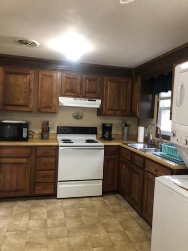 Captain’s Quarters — Avon — photo 4