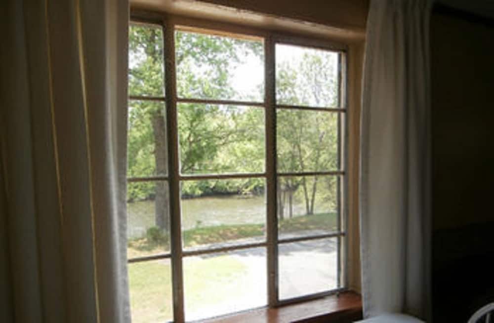 Riverbend Lodging - photo 25