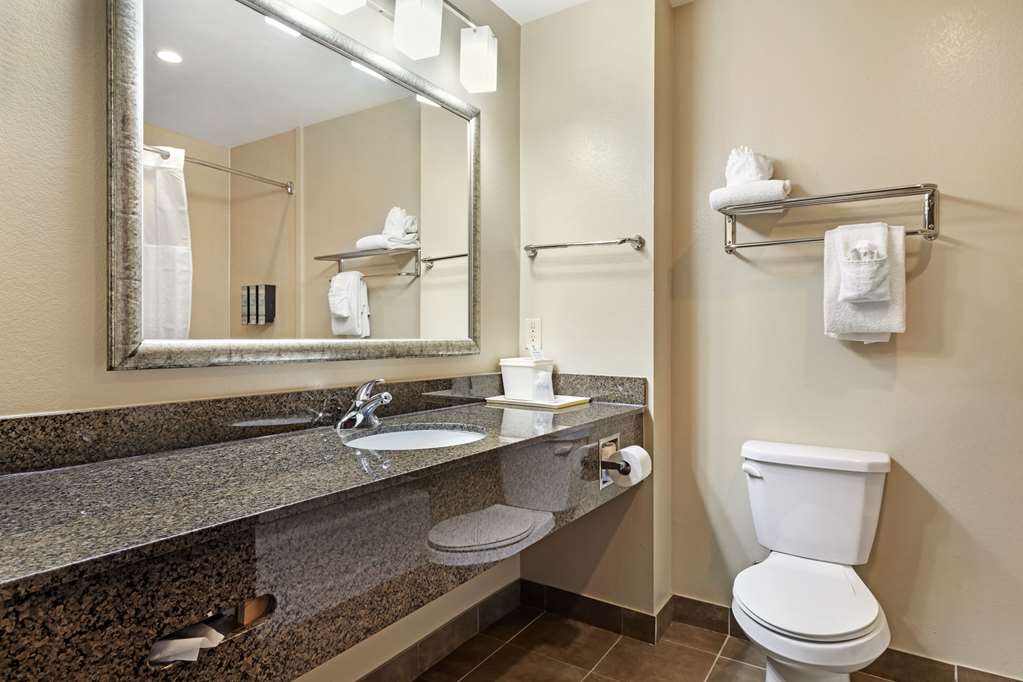 Best Western Carthage Inn & Suites - photo 19