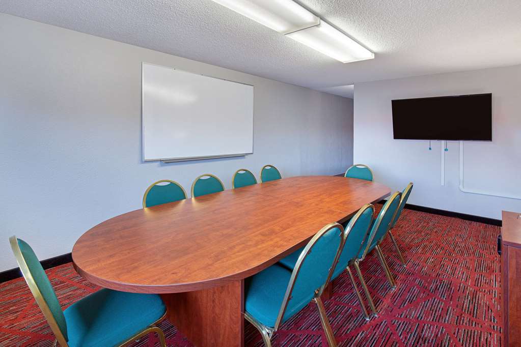 Ramada by Wyndham Bowling Green - photo 10