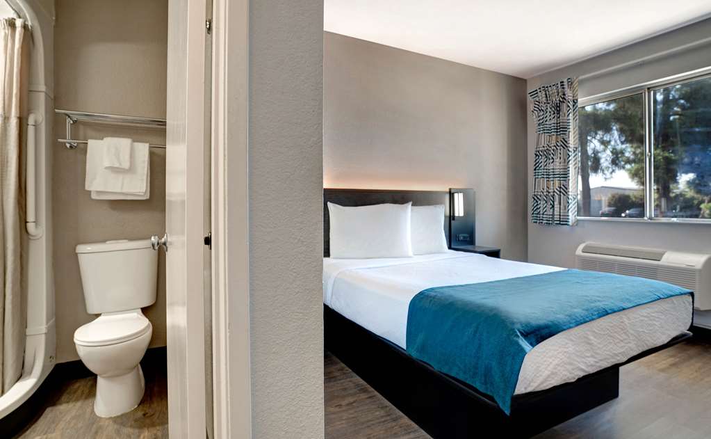 Motel 6 Bakersfield CA South - photo 17