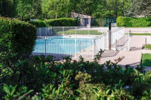 L’Eden Vert Bagnols En Foret YourHostHelper in Bagnols-En-Foret, France