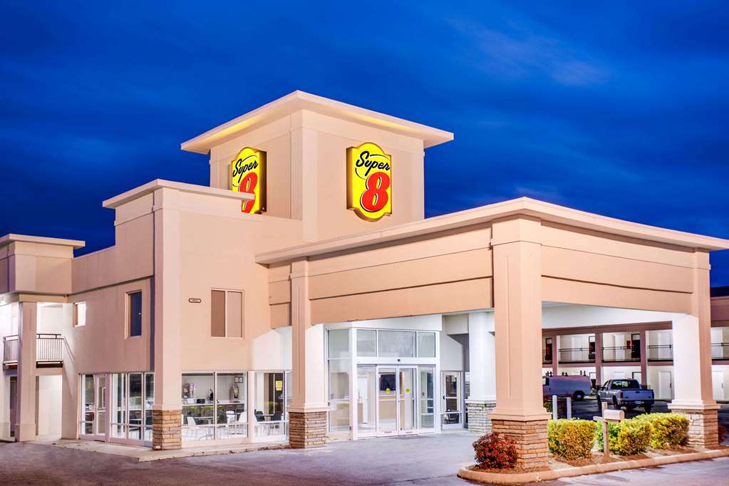 Super 8 by Wyndham Dalton - photo 2