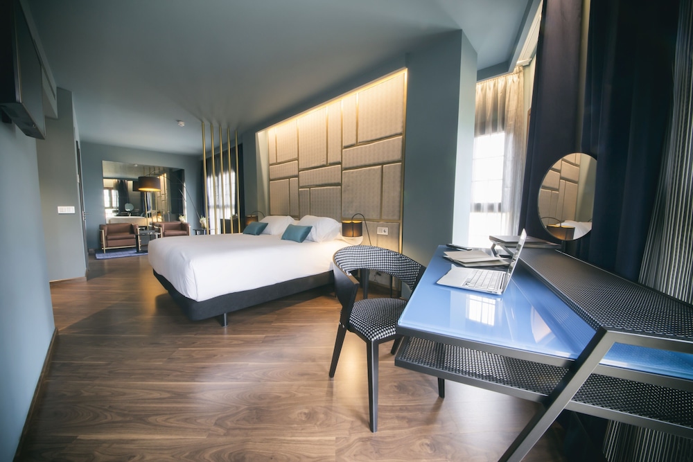 Pamplona Catedral Hotel in Pamplona, Spain