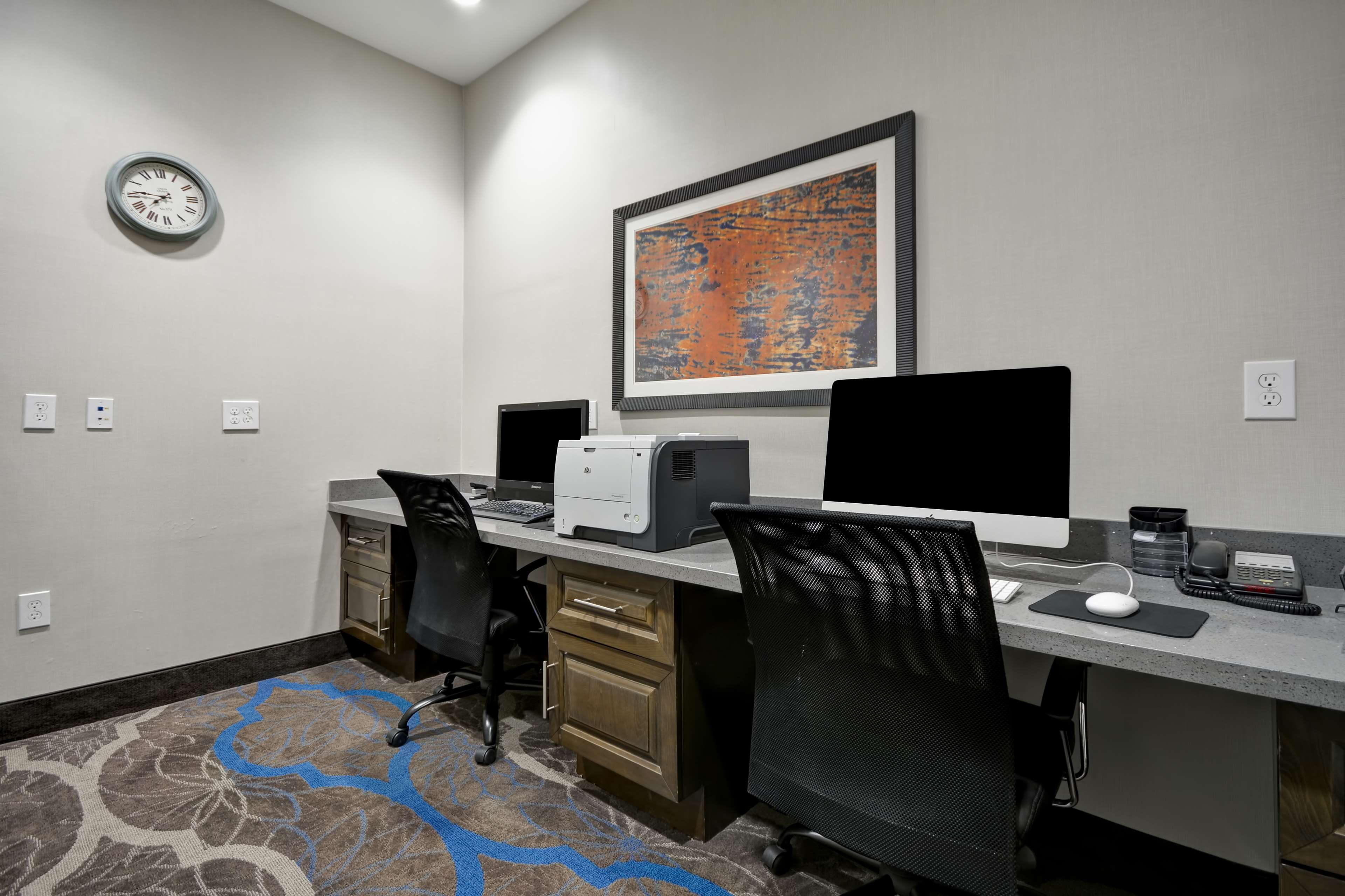 Hampton Inn Kenedy - photo 20