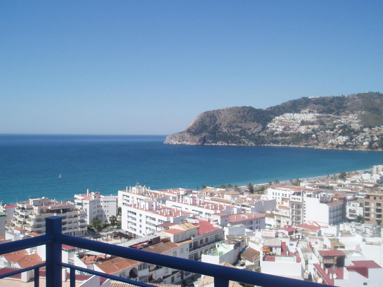 Espectaculares Vistas Al Mar — 4-Star Luxury Hotel in La Herradura, Spain