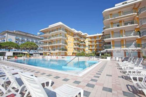 Apartment in Lido di Jesolo 54503 — 4-Star Luxury Hotel in Lido Di Jesolo, Italy