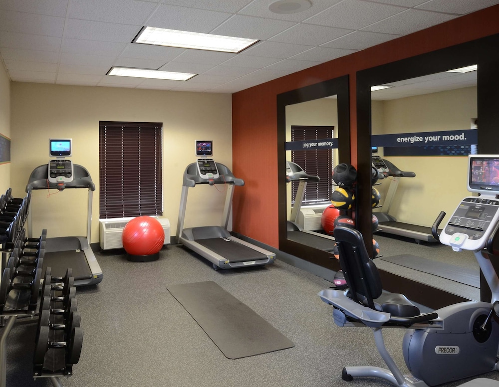 Hampton Inn Raleigh Capital Blvd. North - photo 35