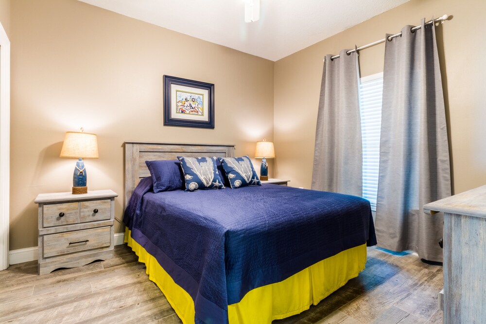 Crystal Shores by Luxury Gulf Rentals - photo 7