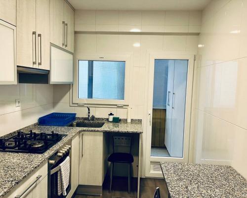 Amplio Apartamento cerca de FIRA y del Centro — 4-Star Luxury Hotel in L'hospitalet De Llobregat, Spain