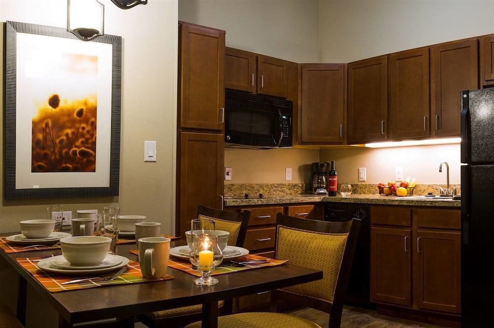 Teddy's Residential Suites Watford City - photo 15