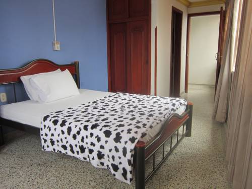 Hotel Embajador — hotel near Palonegro Airport