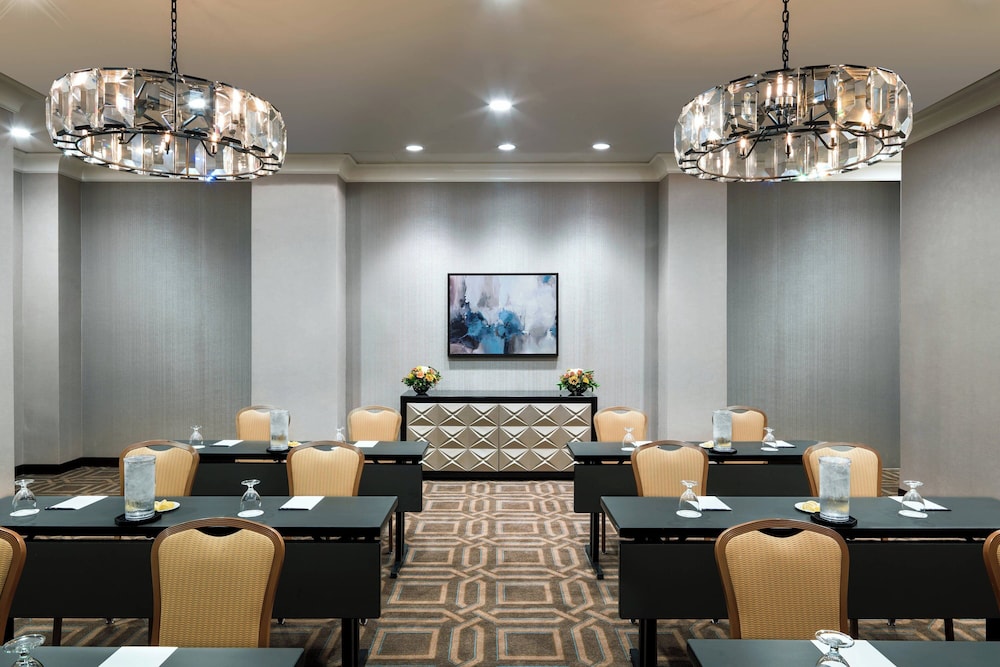 Memphis Riverline Hotel - photo 17