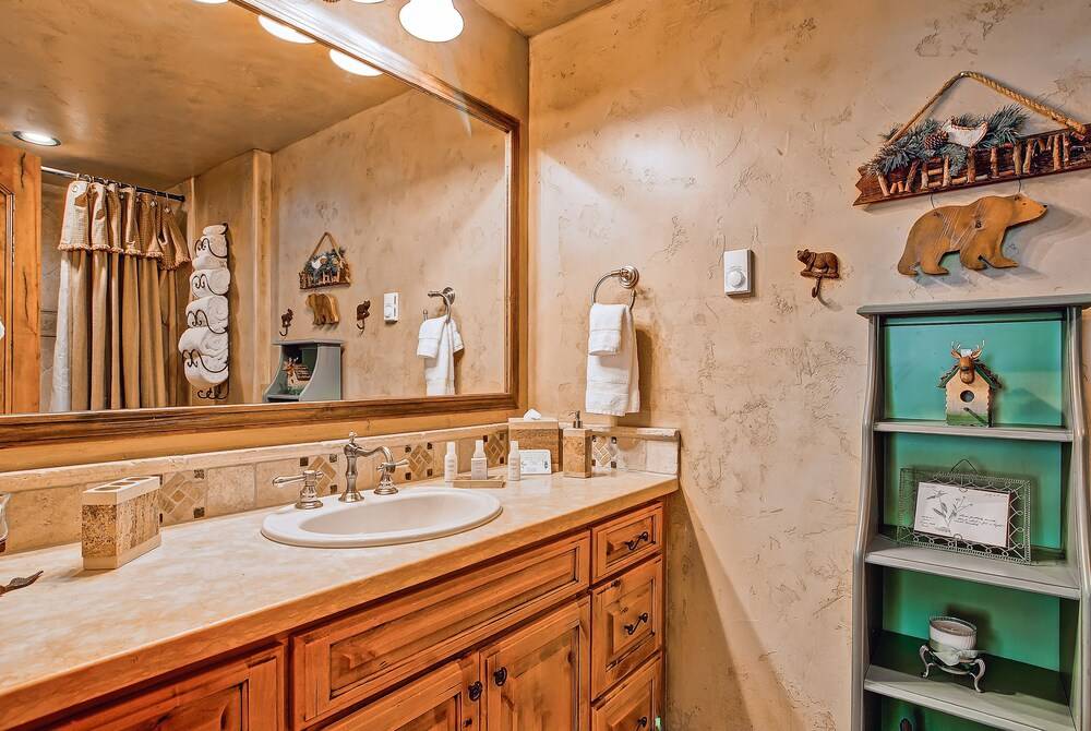 Highlands Slopeside by East West Hospitality - photo 365