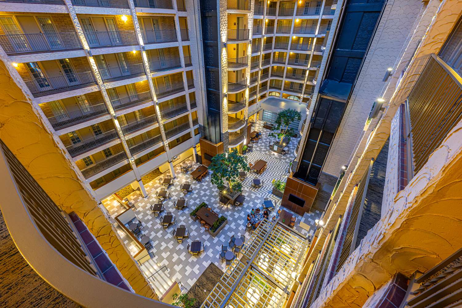 Embassy Suites by Hilton Bloomington Minneapolis - photo 18