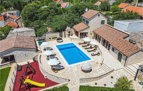Pet Friendly Home In Dubrava — 5-Star Luxury Hotel in Dubrava, Croatia