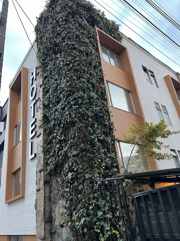 Hotel Calantha - last minute hotel in Bogota