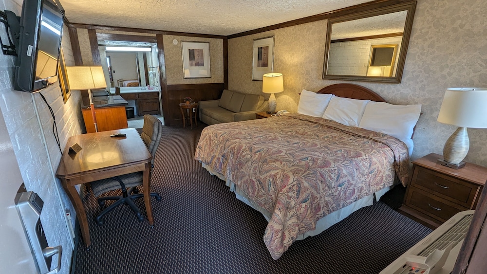 Edelweiss Inn And Suites - photo 9