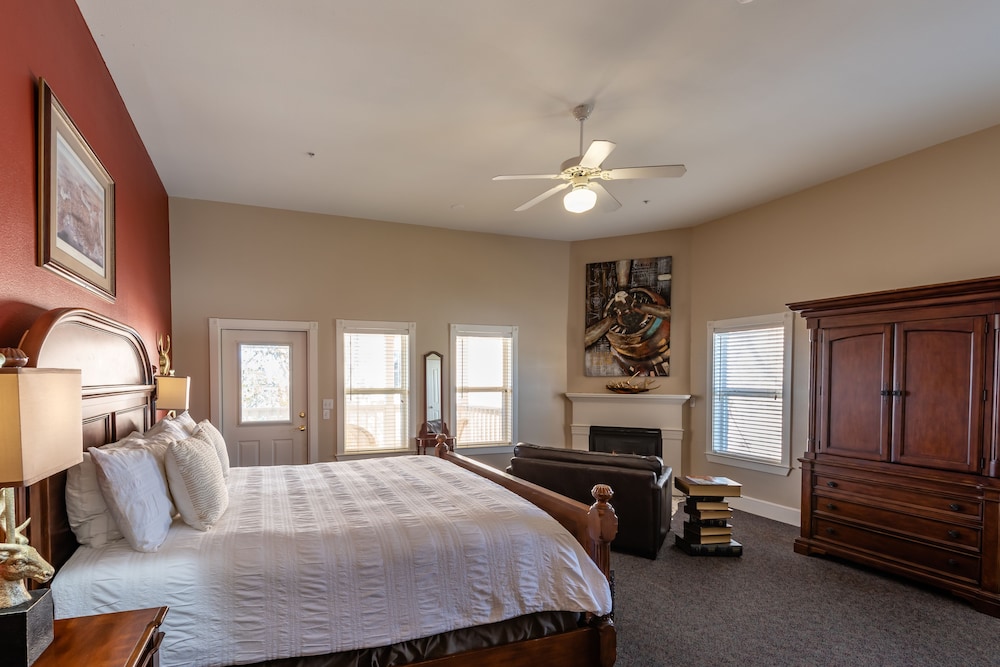Gruene River Hotel & Retreat - photo 23