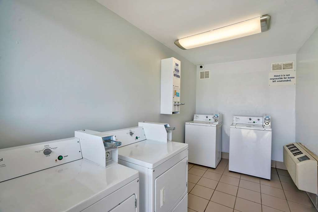 Motel 6 Lumberton NC - photo 24
