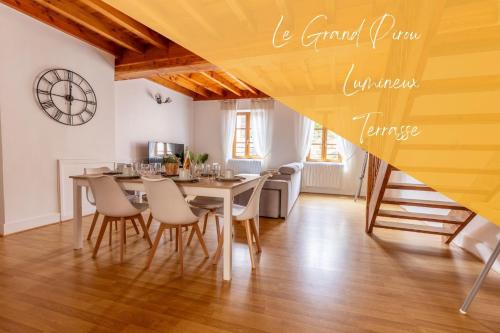 Le Grand Pirou Lumineux Halte Auvergne — Thiers