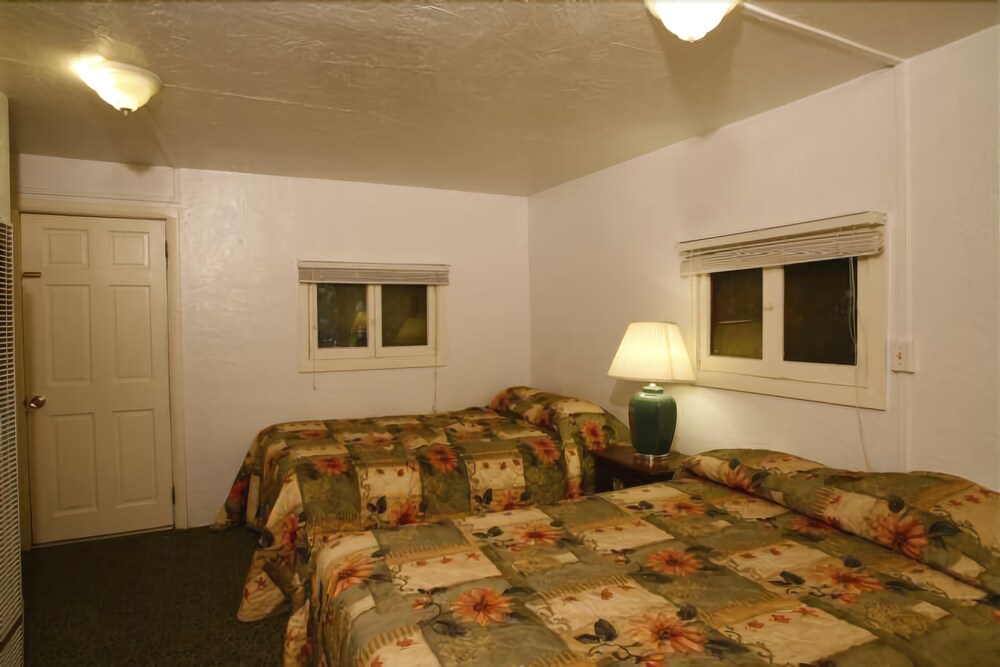 Indian Flat RV Park Tent Cabins & Cottages - photo 5