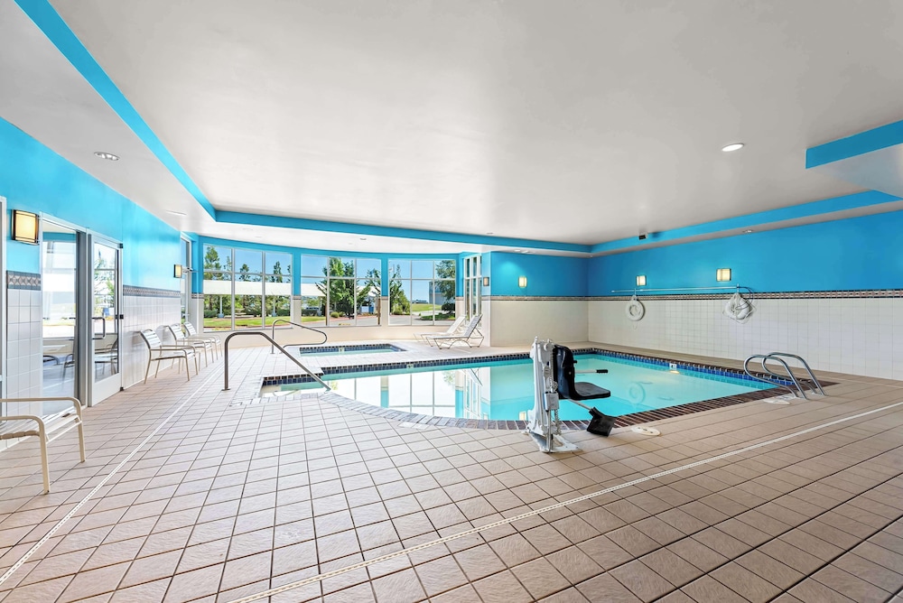 Hilton Garden Inn Seattle North Everett - photo 33