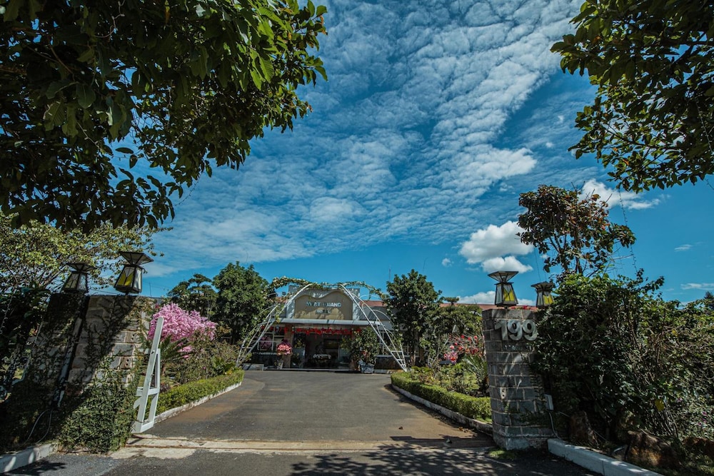 Nhat Quang Hotel - carbon neutral hotel in Bao Loc