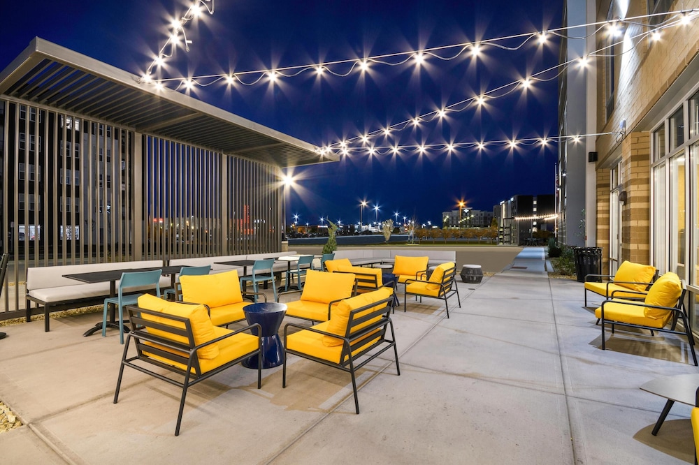 Home2 Suites by Hilton Cincinnati Midtown Oakley - photo 37