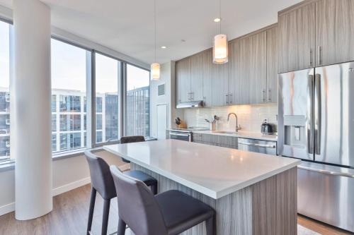 Entire Apt Downton Seaport — 4-Star Luxury Hotel in Boston, United States