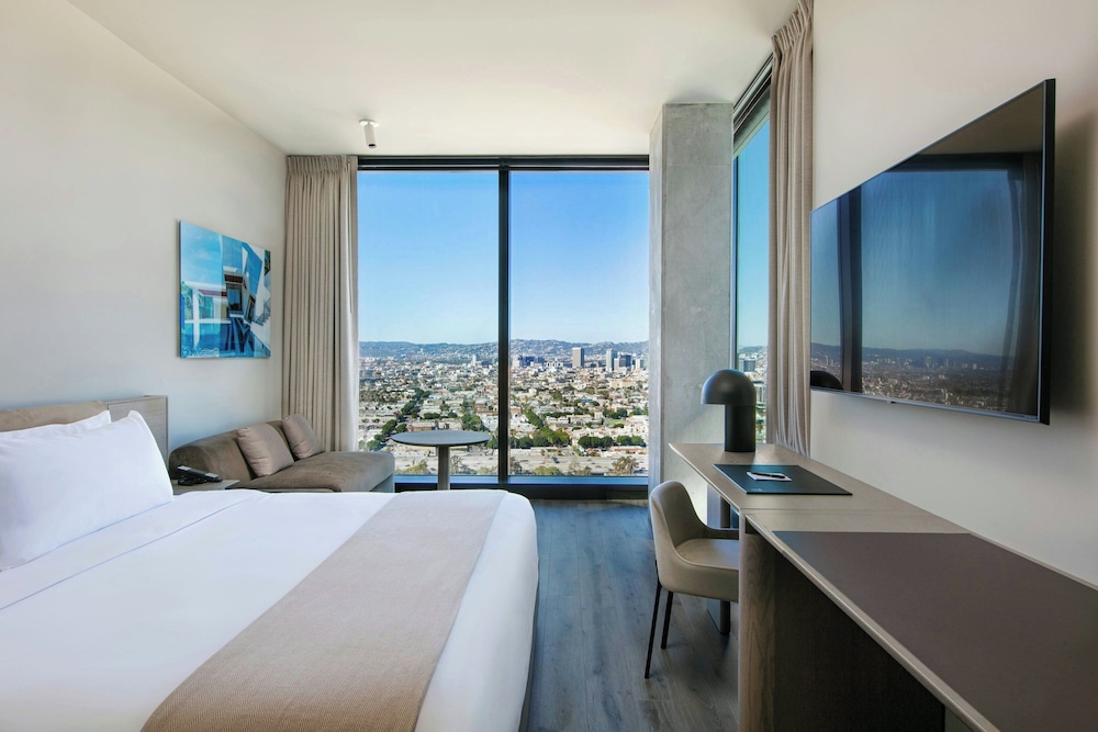 AC Hotel Downtown Los Angeles - photo 10