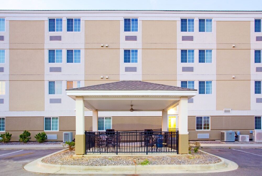 Candlewood Suites Wilson by IHG - photo 30
