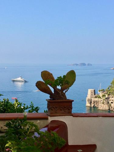 Casa Malvarosa Positano Vista Mare — 4-Star Luxury Hotel in Positano, Italy